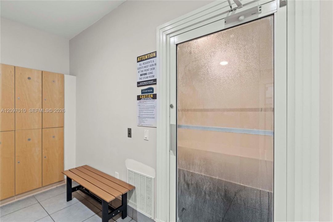 В аренду: $2,200 (1 спален, 1 ванн, 883 Квадратных фут)