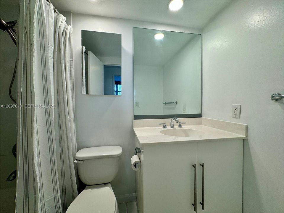 В аренду: $2,200 (1 спален, 1 ванн, 883 Квадратных фут)