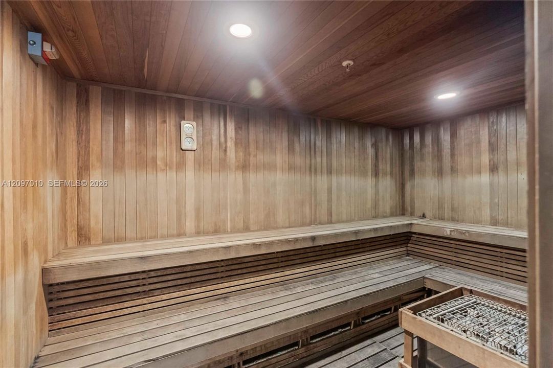 В аренду: $2,200 (1 спален, 1 ванн, 883 Квадратных фут)