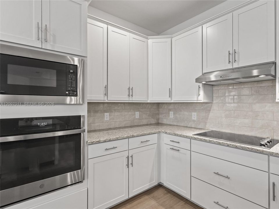 En Venta: $695,000 (4 camas, 2 baños, 2249 Pies cuadrados)