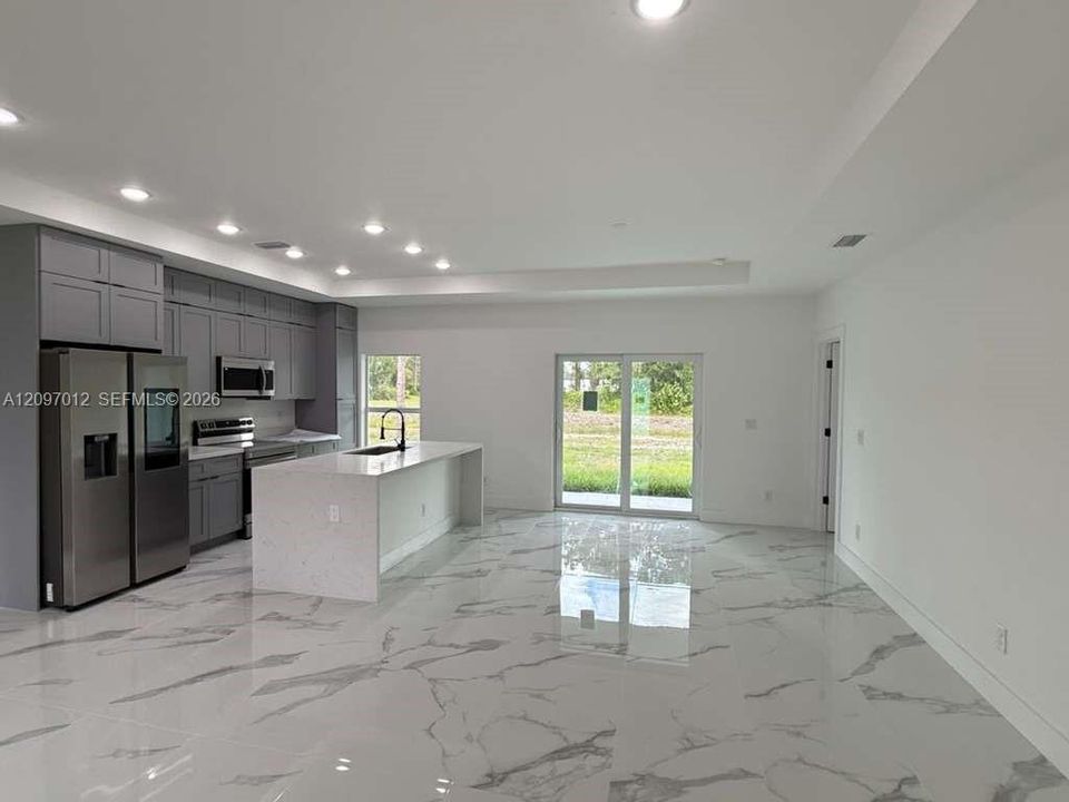 For Rent: $1,800 (3 beds, 2 baths, 0 Square Feet)