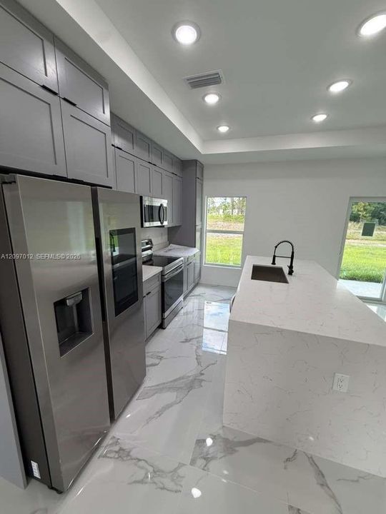 For Rent: $1,800 (3 beds, 2 baths, 0 Square Feet)