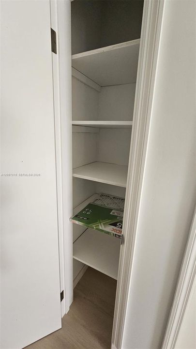 For Rent: $3,500 (3 beds, 2 baths, 1200 Square Feet)