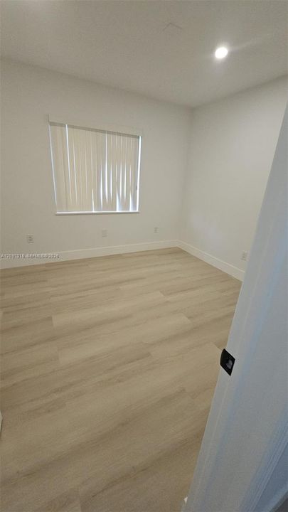 For Rent: $3,500 (3 beds, 2 baths, 1200 Square Feet)