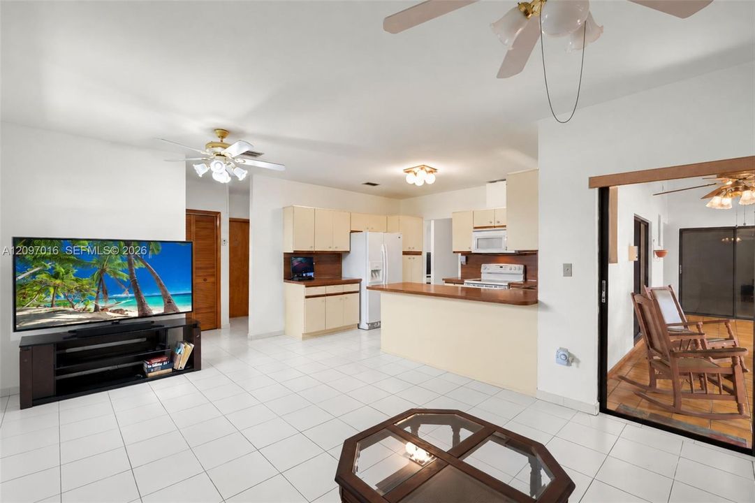 For Sale: $770,000 (3 beds, 2 baths, 2002 Square Feet)