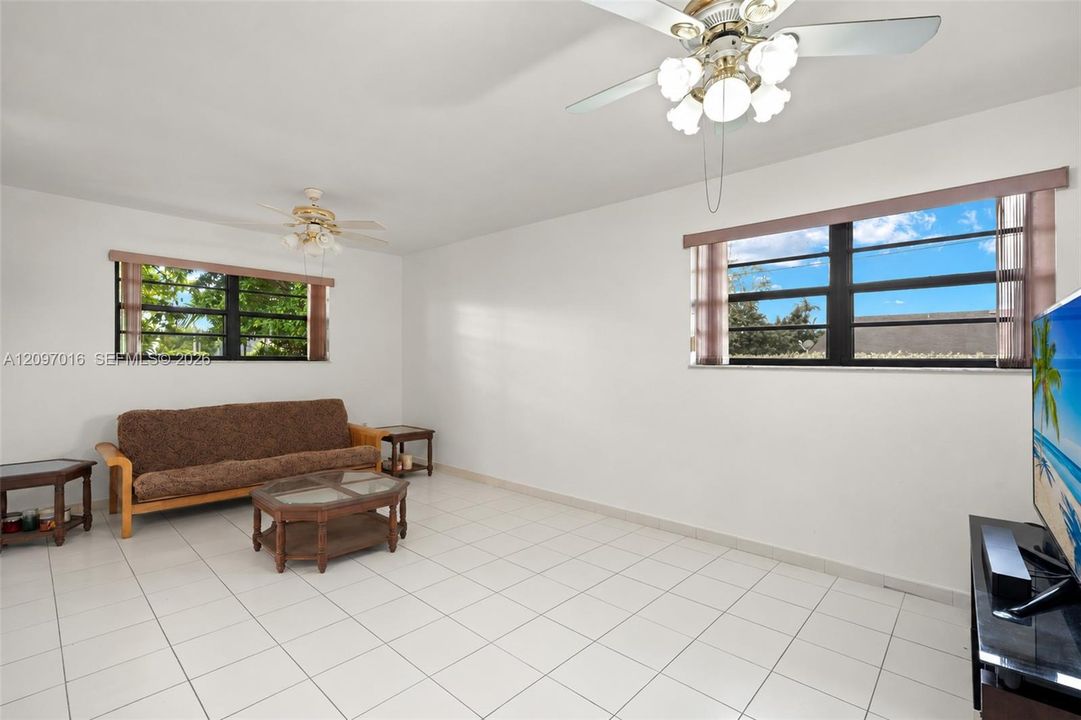 For Sale: $770,000 (3 beds, 2 baths, 2002 Square Feet)