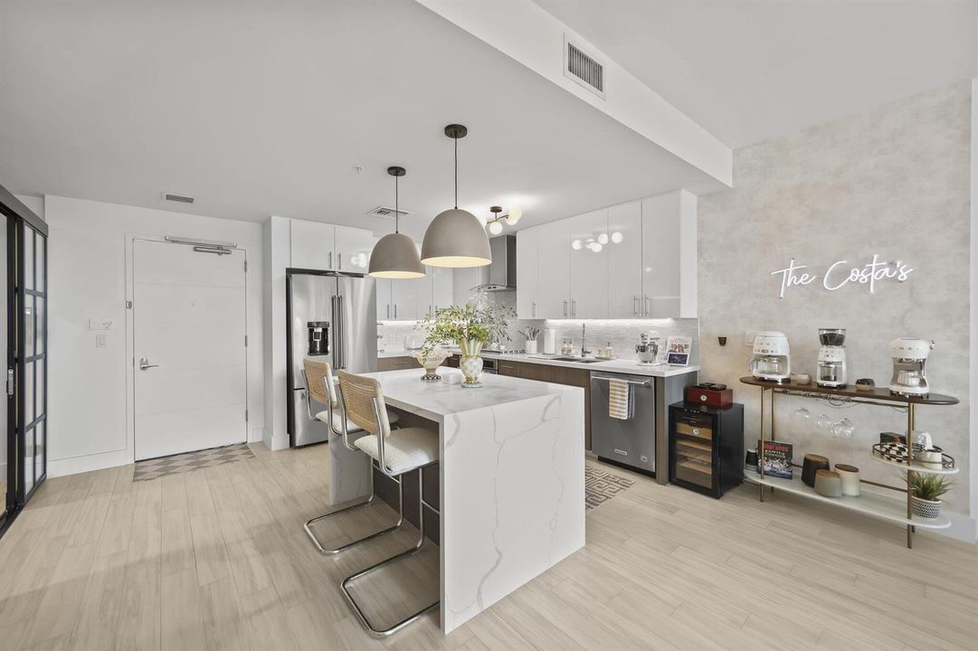 kitchen/ coffee bar