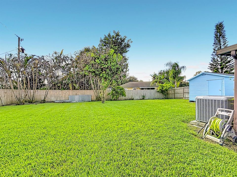 1615 SW Alberca Lane-44