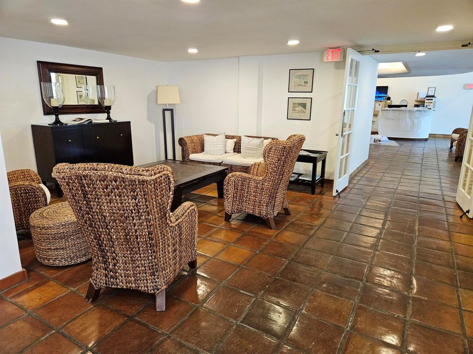 139 Sunrise- Common Area 1