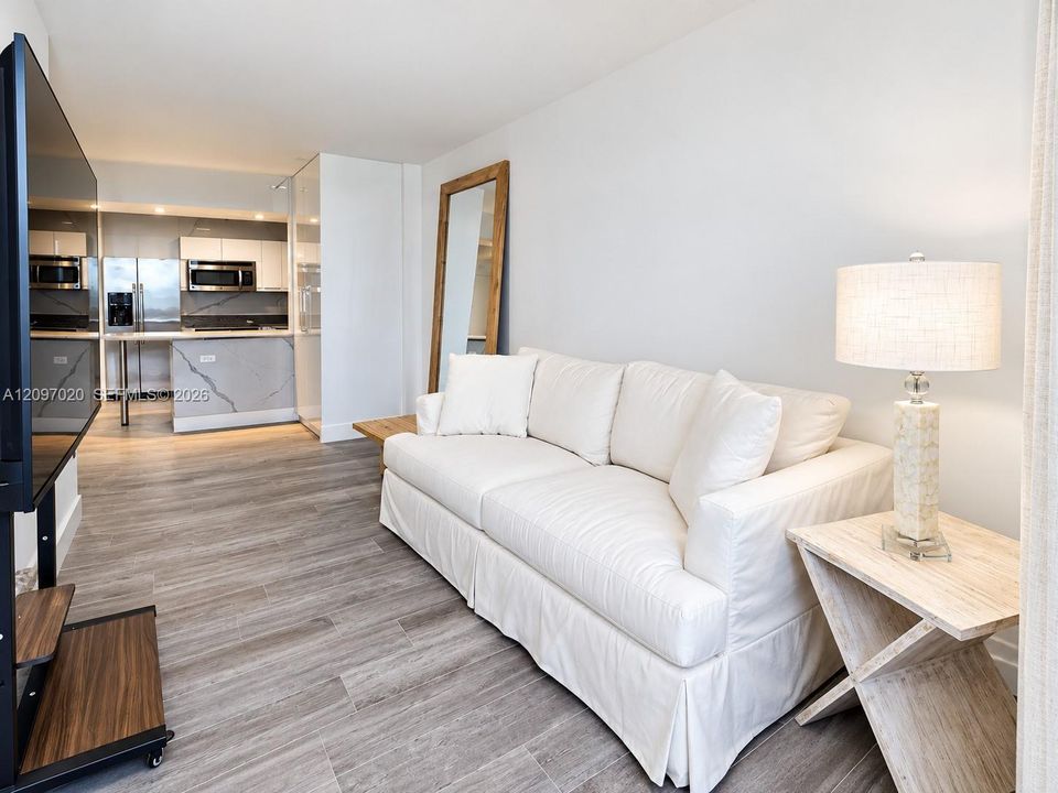 En Venta: $999,000 (1 camas, 1 baños, 660 Pies cuadrados)