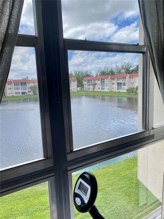 For Sale: $85,000 (1 beds, 1 baths, 620 Square Feet)