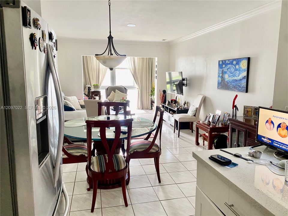 For Sale: $85,000 (1 beds, 1 baths, 620 Square Feet)
