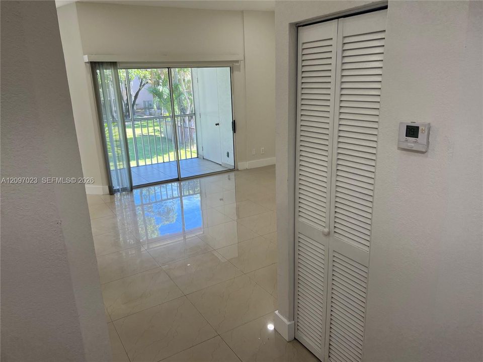 For Rent: $2,400 (2 beds, 2 baths, 1312 Square Feet)