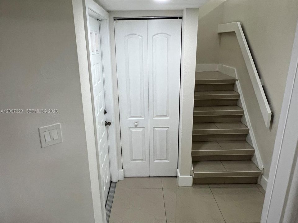 For Rent: $2,400 (2 beds, 2 baths, 1312 Square Feet)