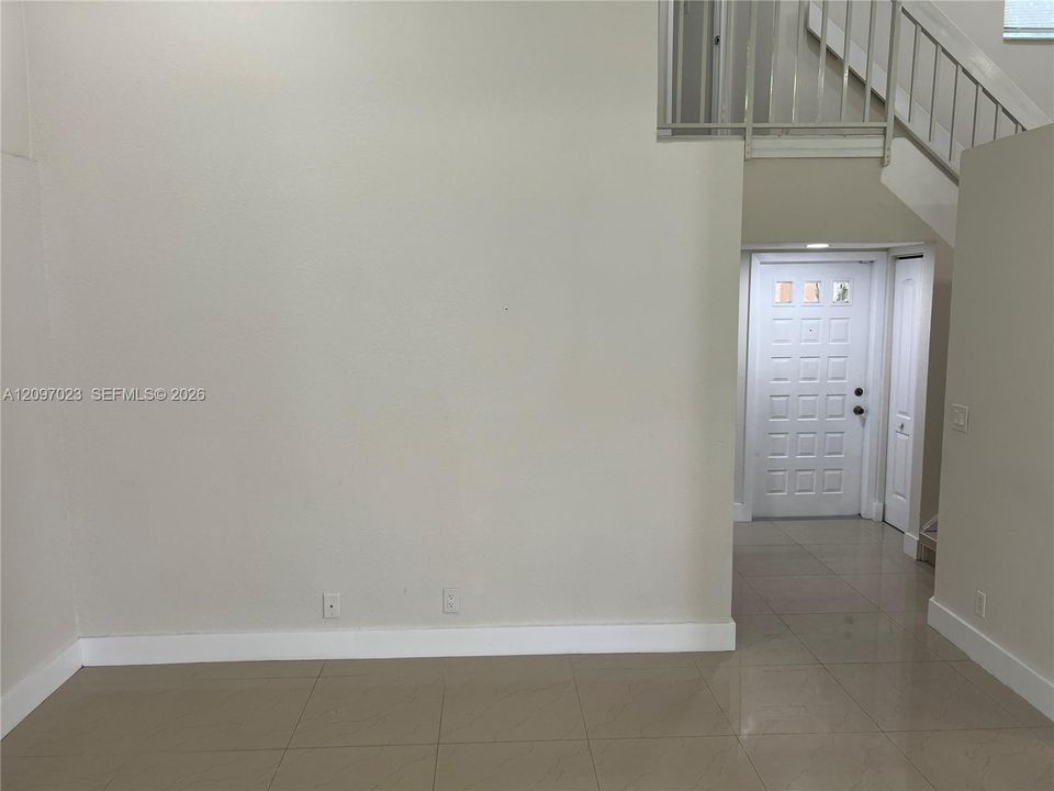 For Rent: $2,400 (2 beds, 2 baths, 1312 Square Feet)