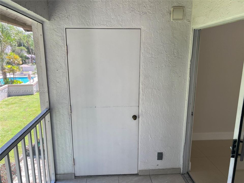 For Rent: $2,400 (2 beds, 2 baths, 1312 Square Feet)