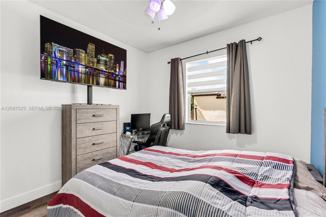 En Venta: $519,900 (3 camas, 2 baños, 1740 Pies cuadrados)