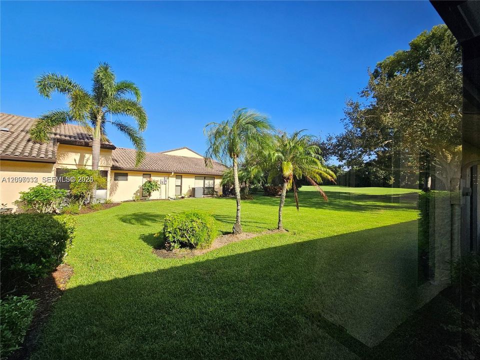 For Sale: $290,000 (2 beds, 2 baths, 1331 Square Feet)