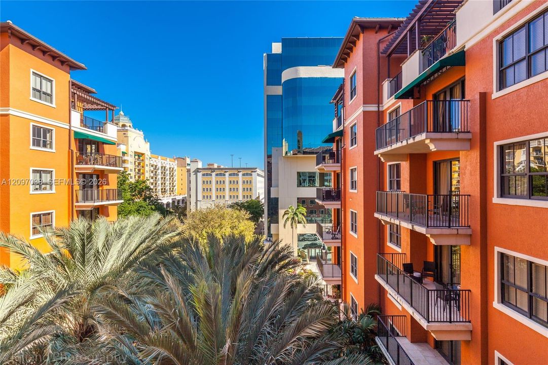 For Rent: $3,550 (1 beds, 1 baths, 915 Square Feet)