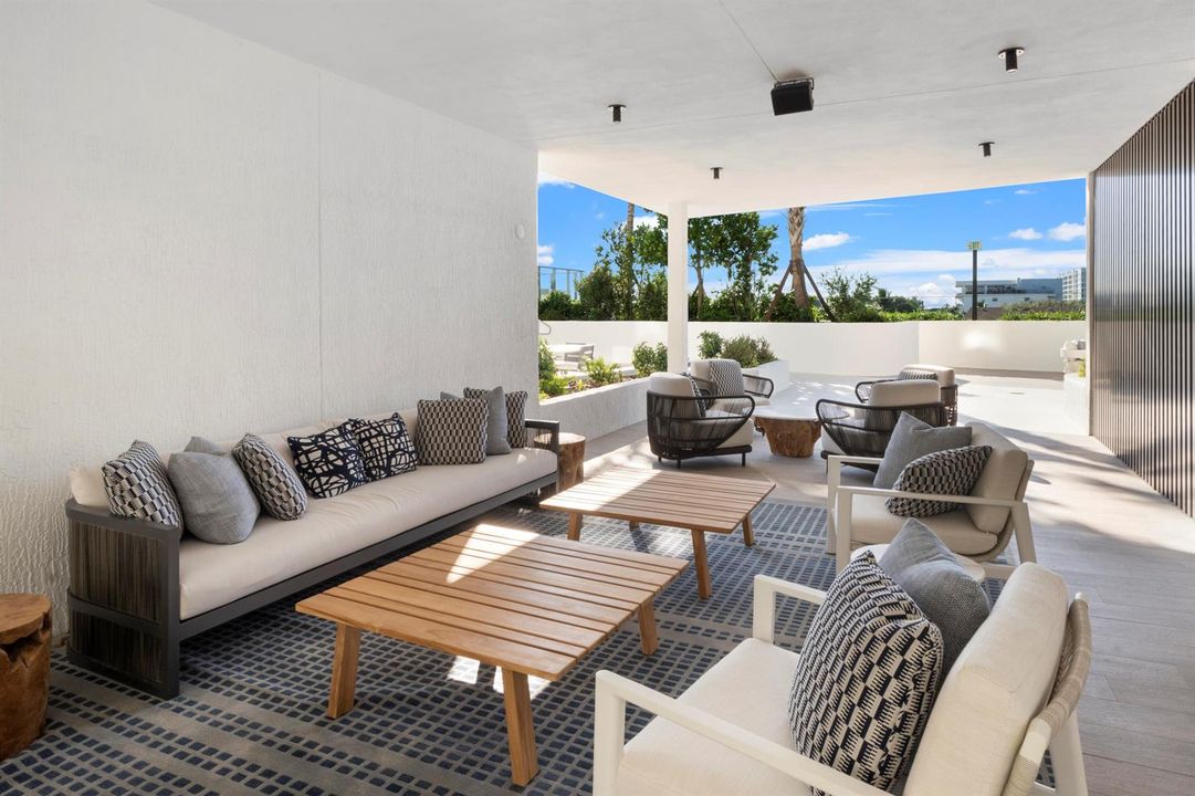 Westside Amenity Deck