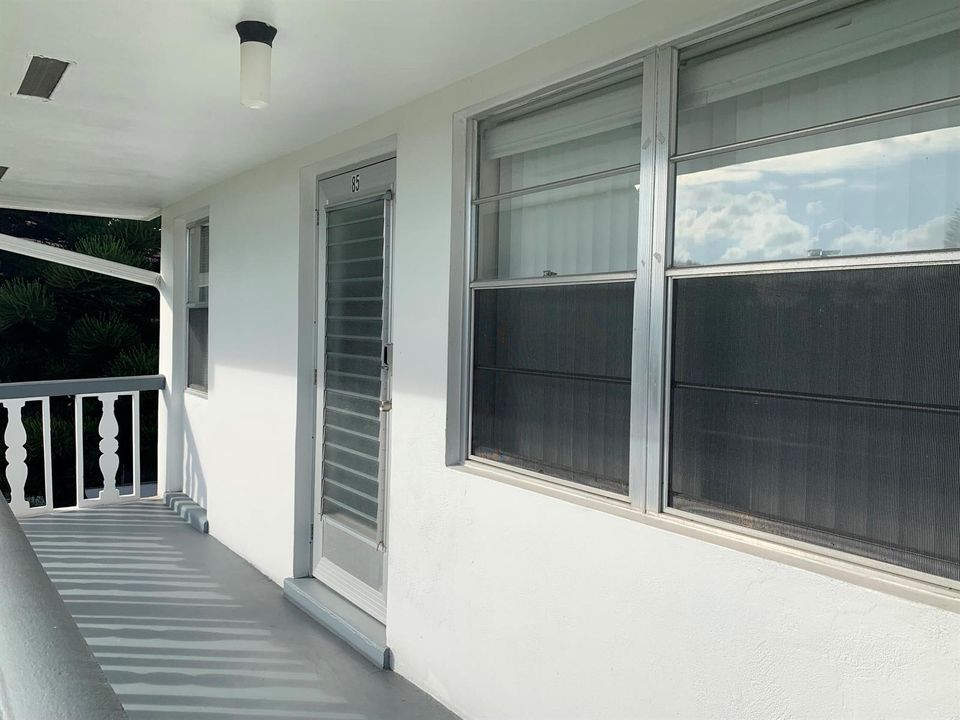 CORNER