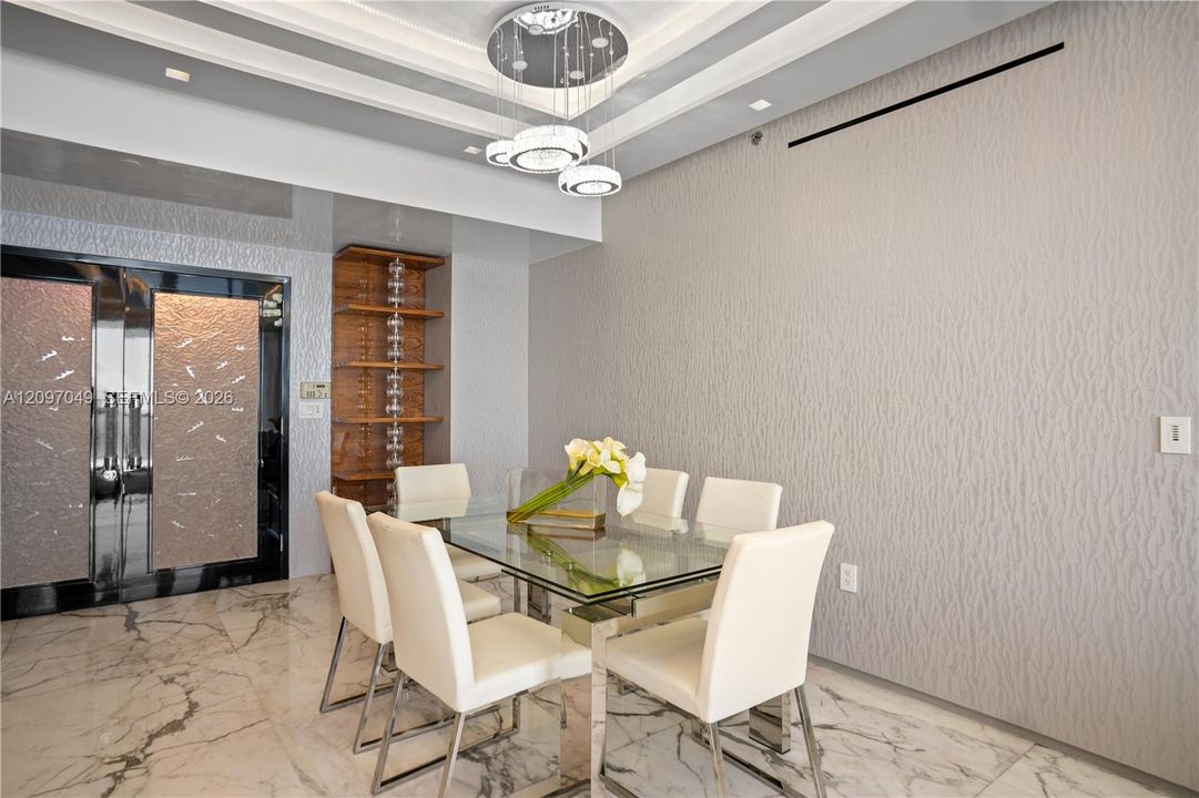 For Sale: $2,795,000 (2 beds, 3 baths, 1487 Square Feet)