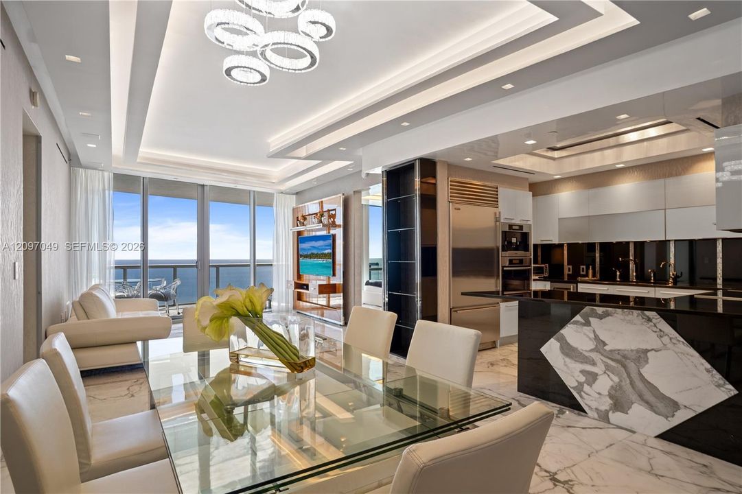 For Sale: $2,795,000 (2 beds, 3 baths, 1487 Square Feet)