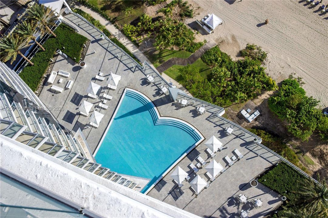 En Venta: $2,795,000 (2 camas, 3 baños, 1487 Pies cuadrados)