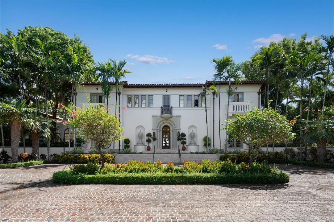 For Sale: $148,000,000 (6 beds, 9 baths, 12490 Square Feet)