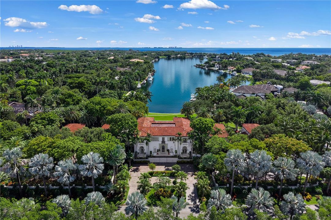 For Sale: $148,000,000 (6 beds, 9 baths, 12490 Square Feet)