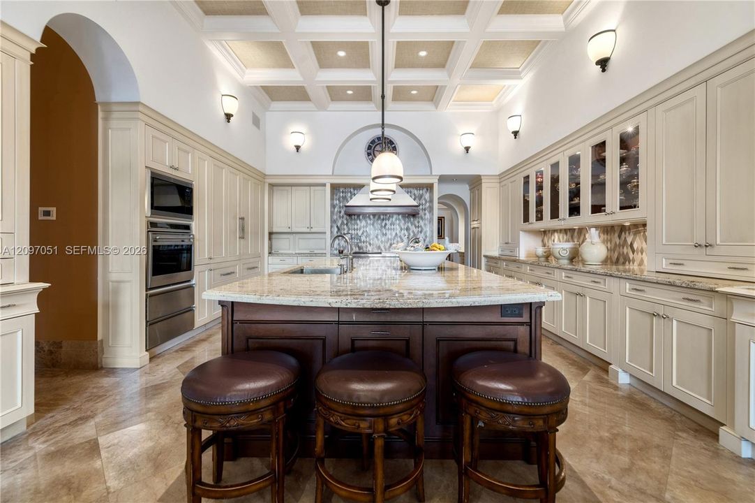 For Sale: $148,000,000 (6 beds, 9 baths, 12490 Square Feet)