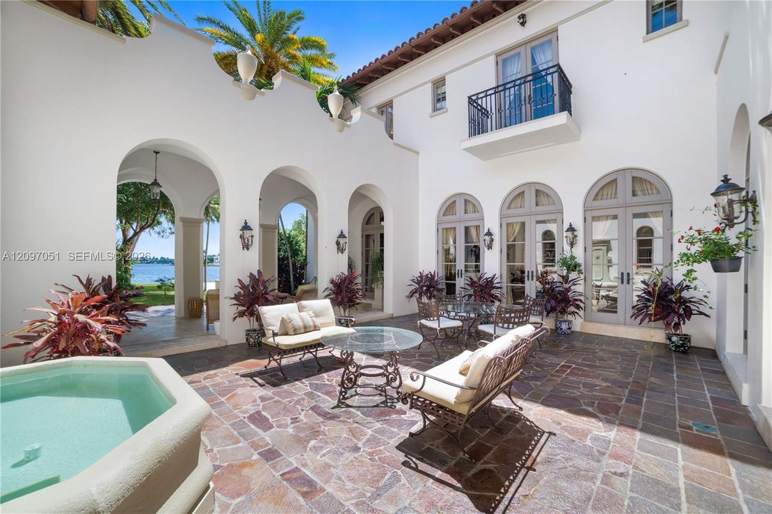 For Sale: $148,000,000 (6 beds, 9 baths, 12490 Square Feet)
