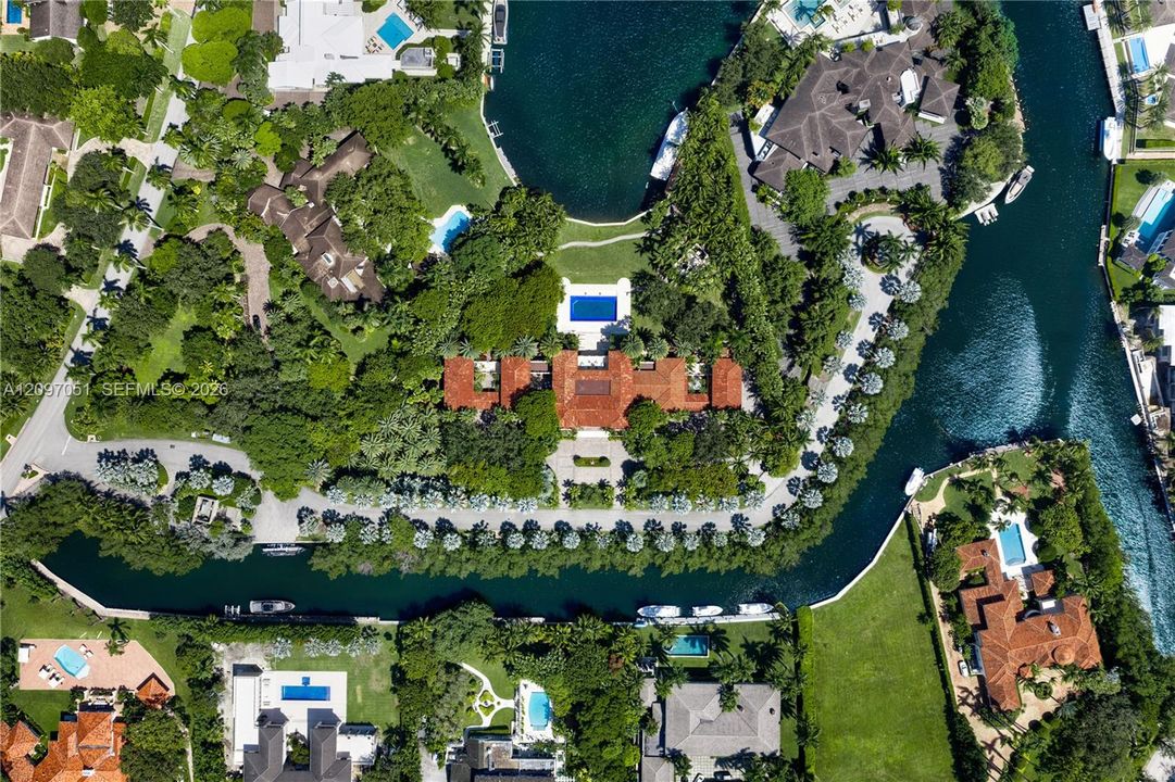 For Sale: $148,000,000 (6 beds, 9 baths, 12490 Square Feet)