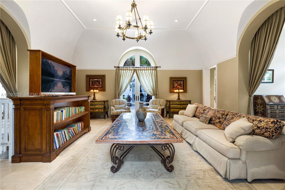 For Sale: $148,000,000 (6 beds, 9 baths, 12490 Square Feet)