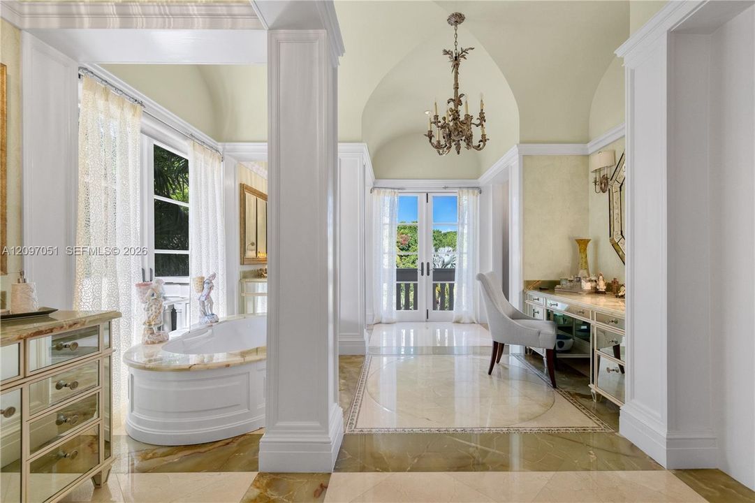 For Sale: $148,000,000 (6 beds, 9 baths, 12490 Square Feet)