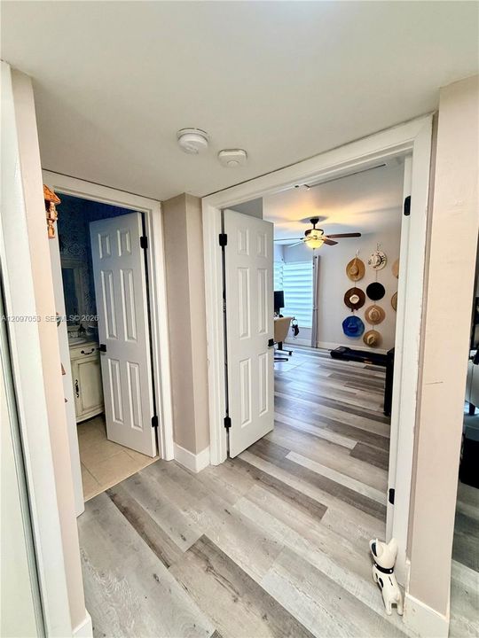 For Rent: $2,250 (2 beds, 2 baths, 982 Square Feet)