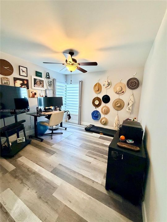 For Rent: $2,250 (2 beds, 2 baths, 982 Square Feet)