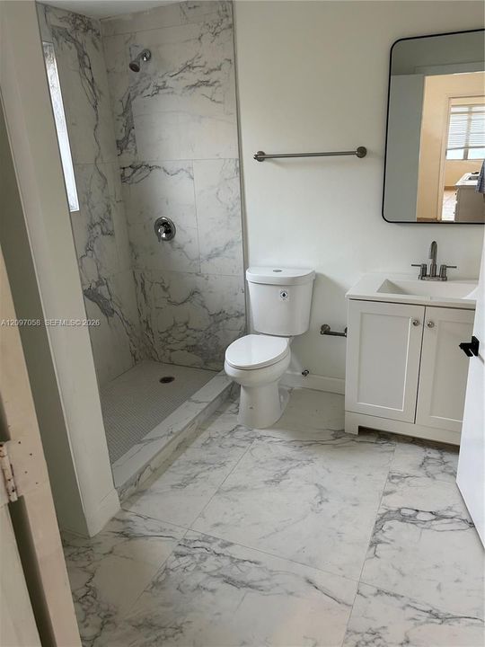 En Venta: $540,000 (4 camas, 2 baños, 1660 Pies cuadrados)