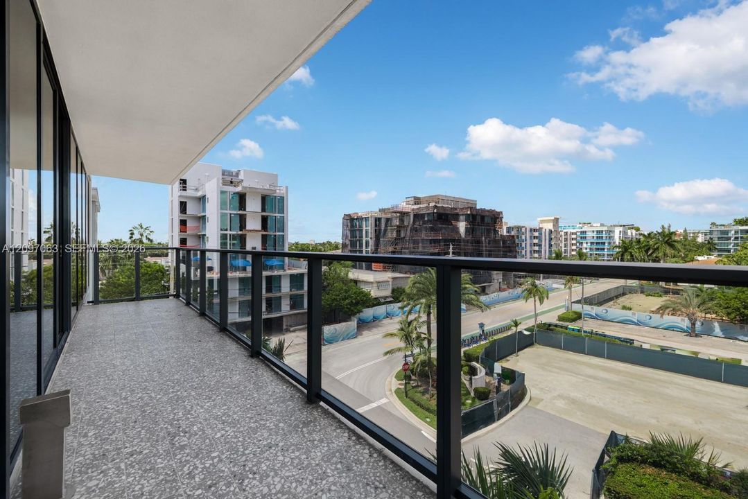 For Rent: $24,500 (3 beds, 3 baths, 3671 Square Feet)