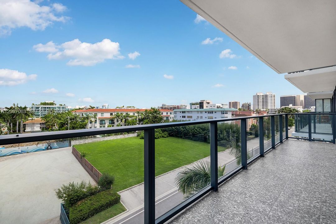 For Rent: $24,500 (3 beds, 3 baths, 3671 Square Feet)