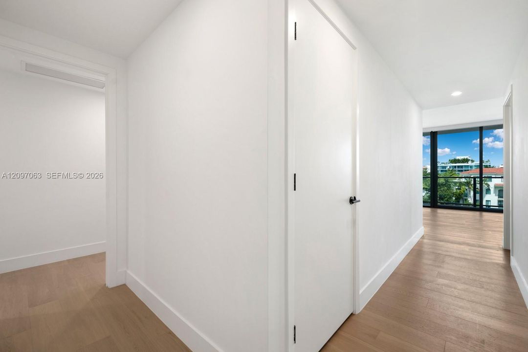 For Rent: $24,500 (3 beds, 3 baths, 3671 Square Feet)