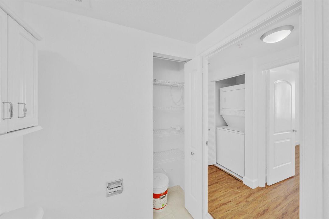 18 Guest Bathroom (3)