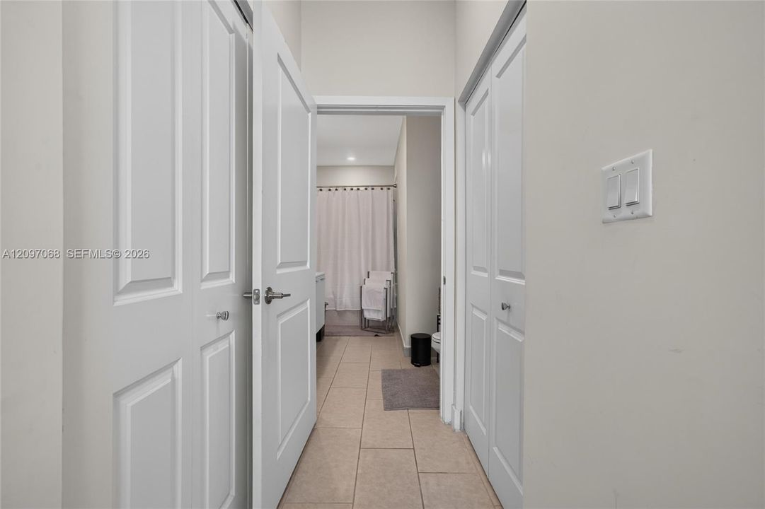 For Rent: $3,900 (2 beds, 2 baths, 1124 Square Feet)