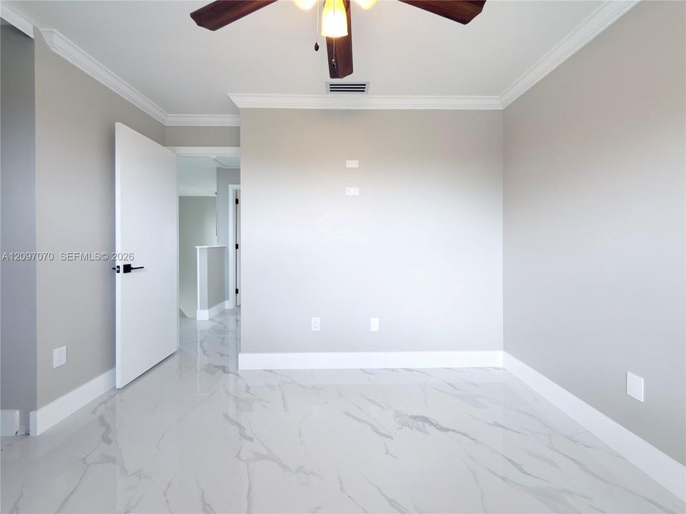 На продажу: $720,000 (3 спален, 2 ванн, 1692 Квадратных фут)
