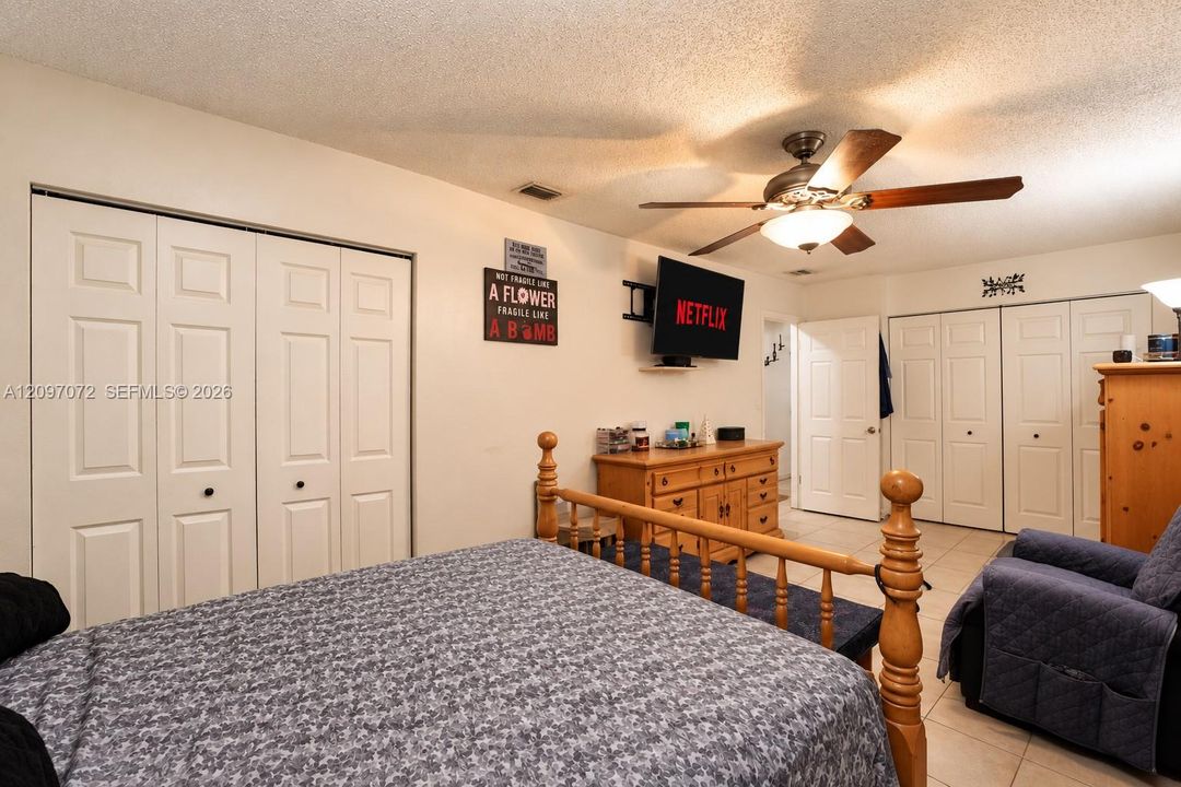 En Venta: $499,500 (3 camas, 2 baños, 1134 Pies cuadrados)