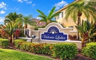 For Sale: $725,900 (4 beds, 2 baths, 2428 Square Feet)