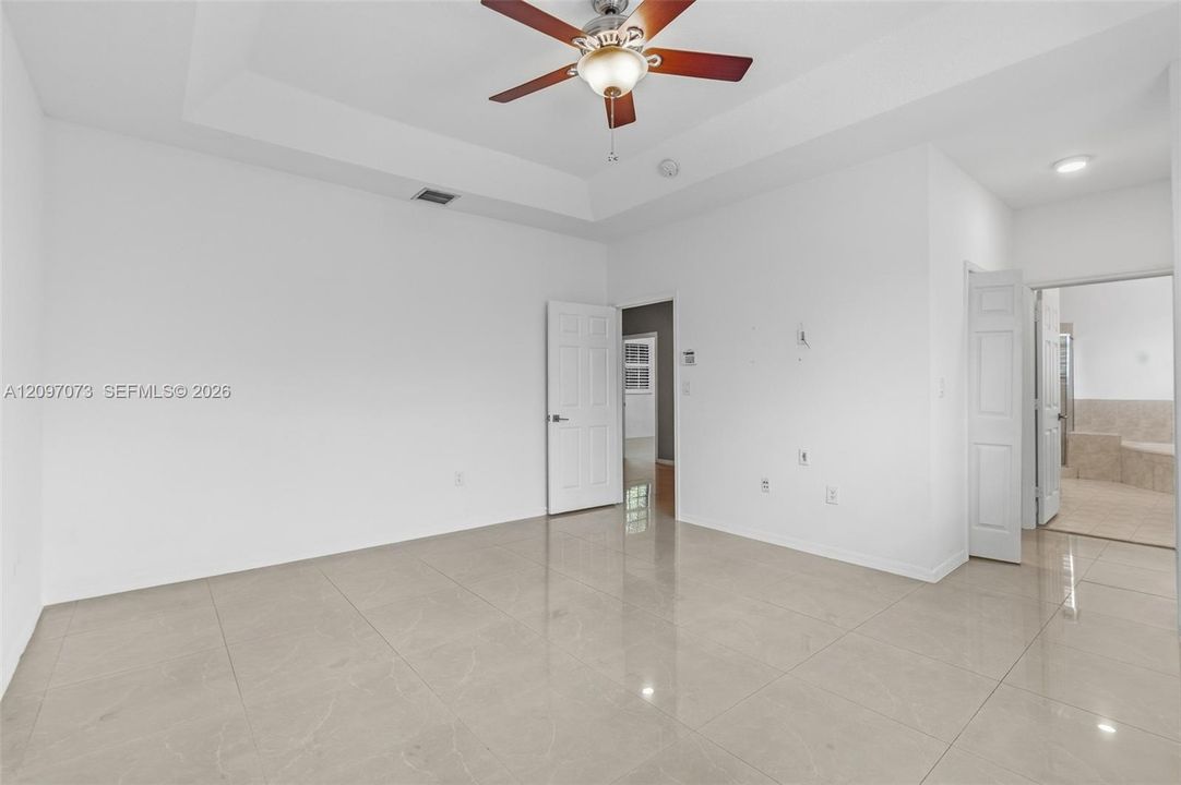 For Sale: $725,900 (4 beds, 2 baths, 2428 Square Feet)