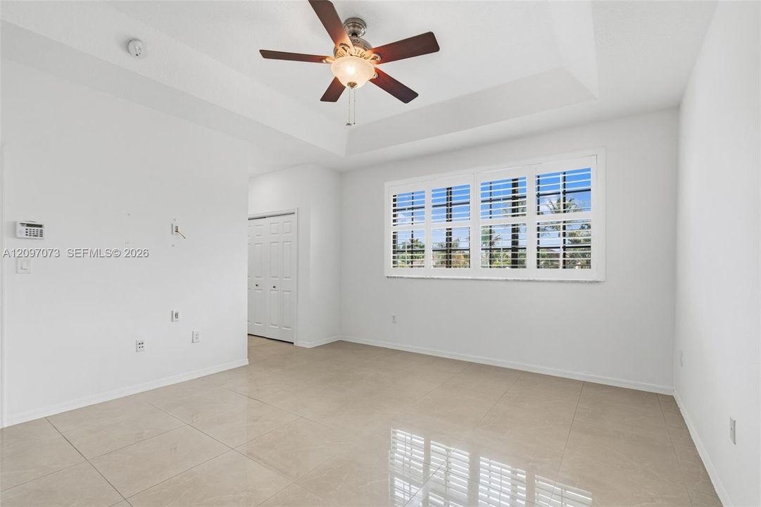 For Sale: $725,900 (4 beds, 2 baths, 2428 Square Feet)