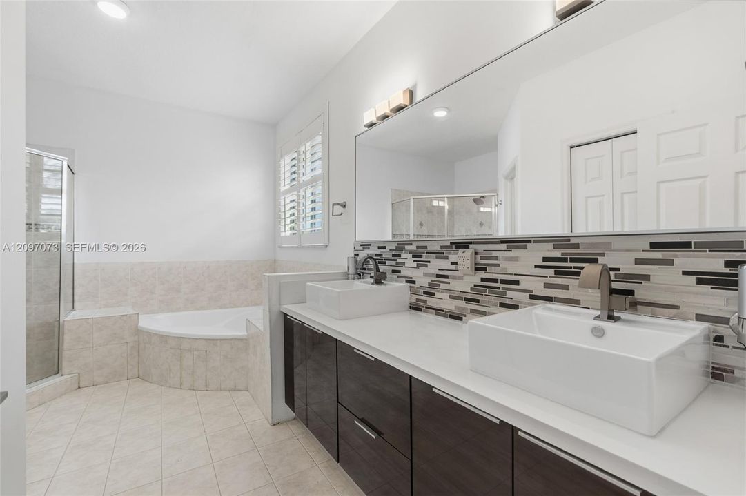 For Sale: $725,900 (4 beds, 2 baths, 2428 Square Feet)
