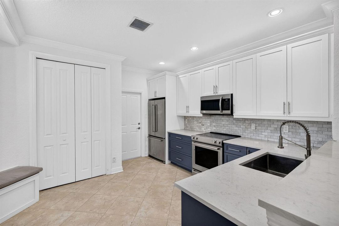 30-web-or-mls-a699A9370